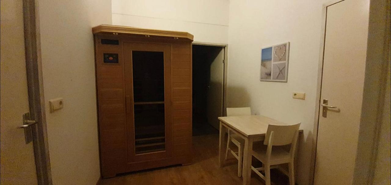 Vakantie Met Sauna In Zeeland Sint Annaland Exterior photo